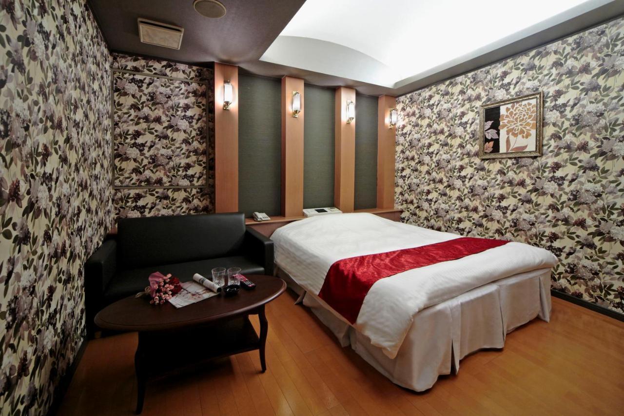 Hotel Lala Minato - Adult Only Наґоя Екстер'єр фото