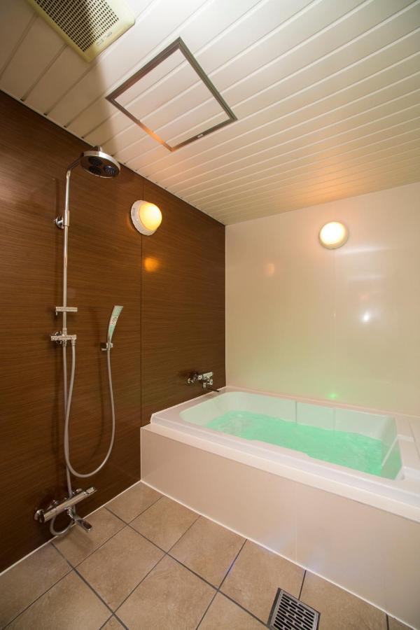 Hotel Lala Minato - Adult Only Наґоя Екстер'єр фото