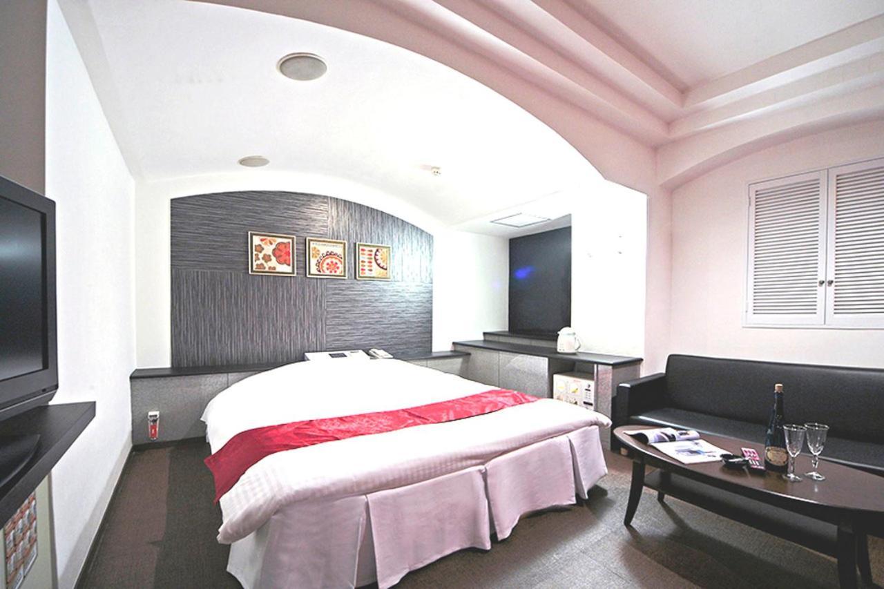 Hotel Lala Minato - Adult Only Наґоя Екстер'єр фото