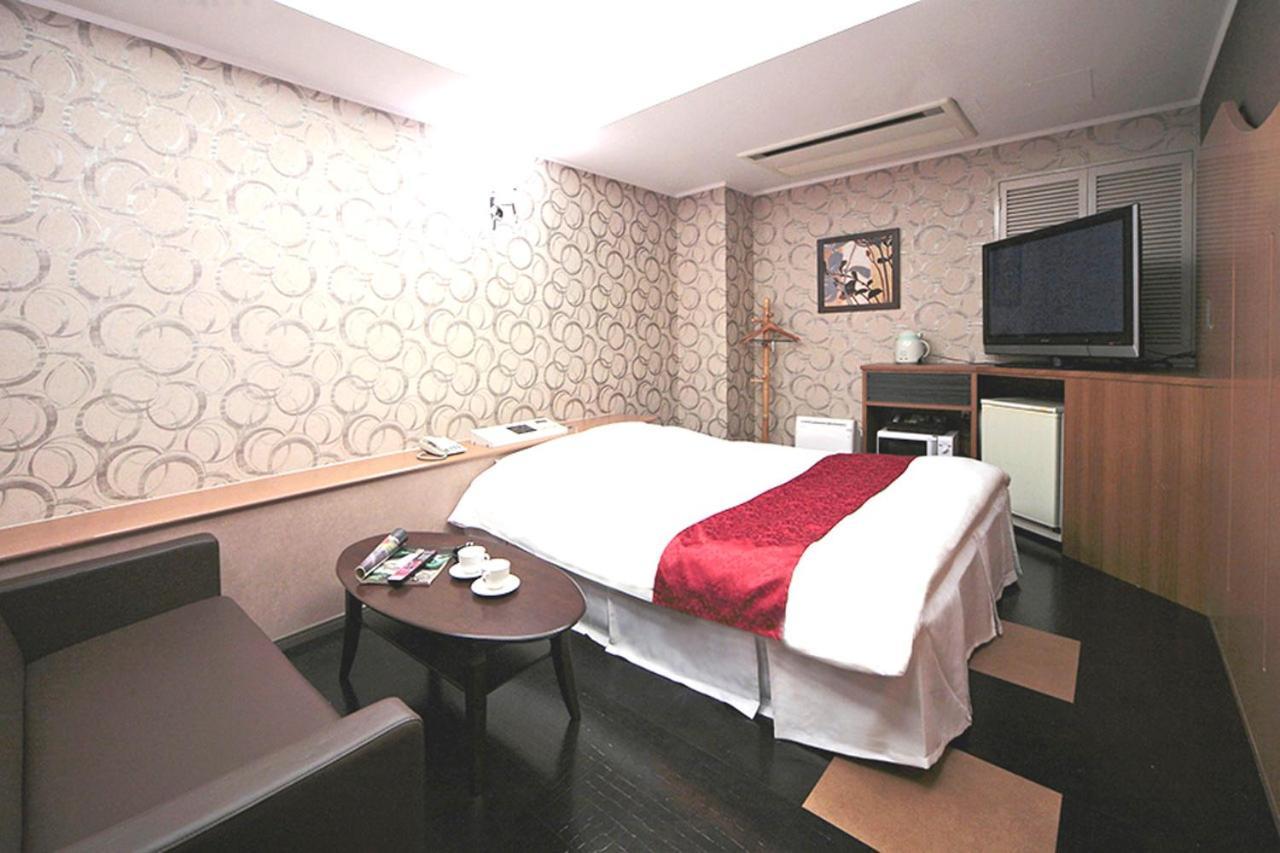 Hotel Lala Minato - Adult Only Наґоя Екстер'єр фото