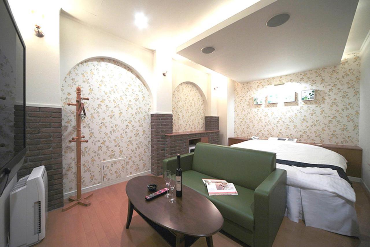 Hotel Lala Minato - Adult Only Наґоя Екстер'єр фото
